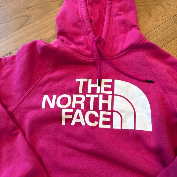 Brand new North Face Hoodie - Picture 2 of 5